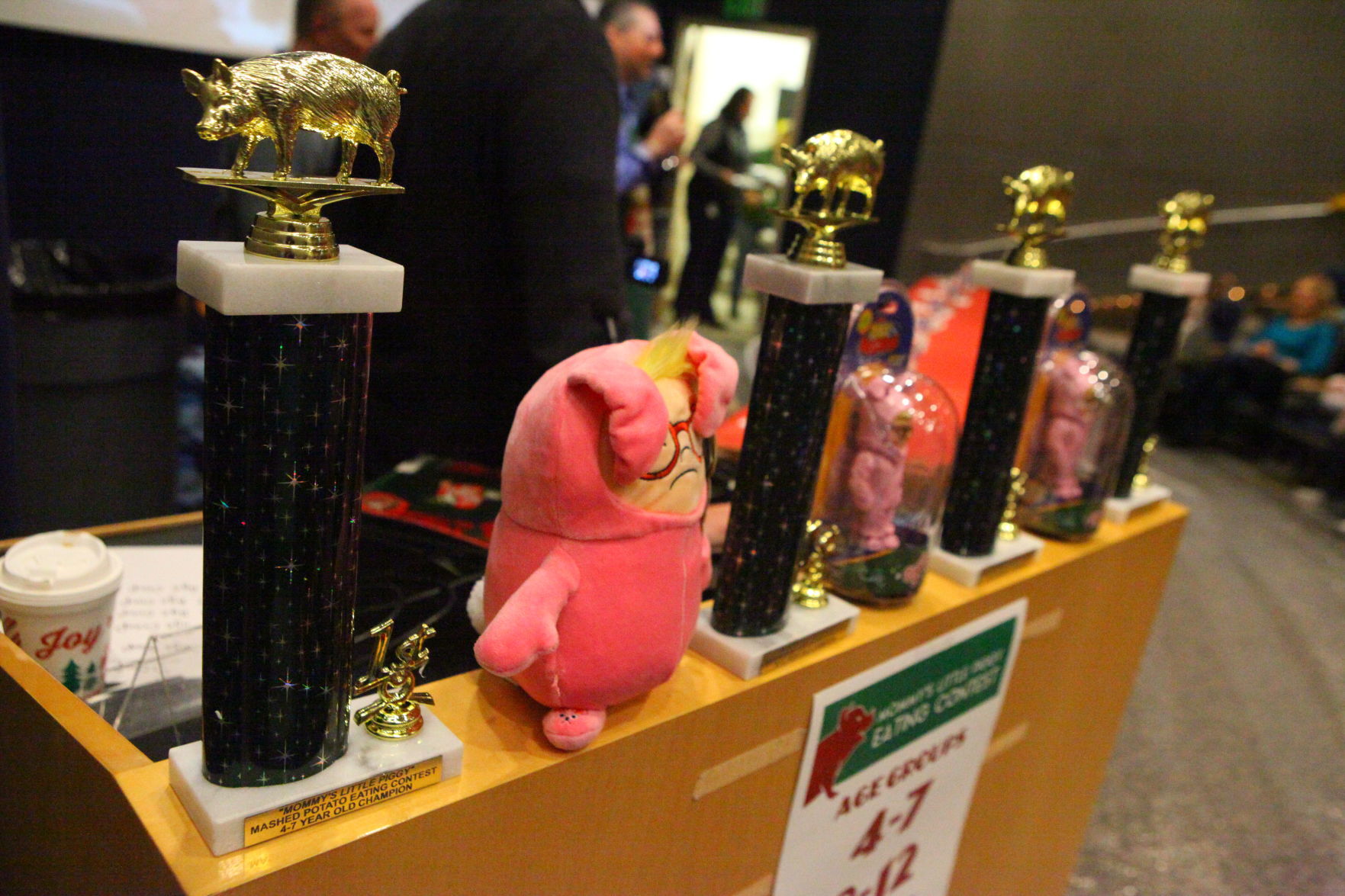 "Mommy's Little Piggy" Eating Contest